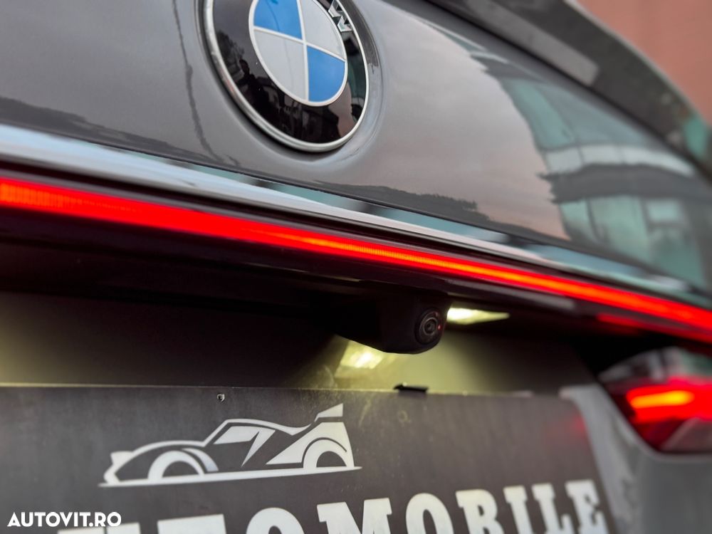 BMW Seria 7 745e - 38