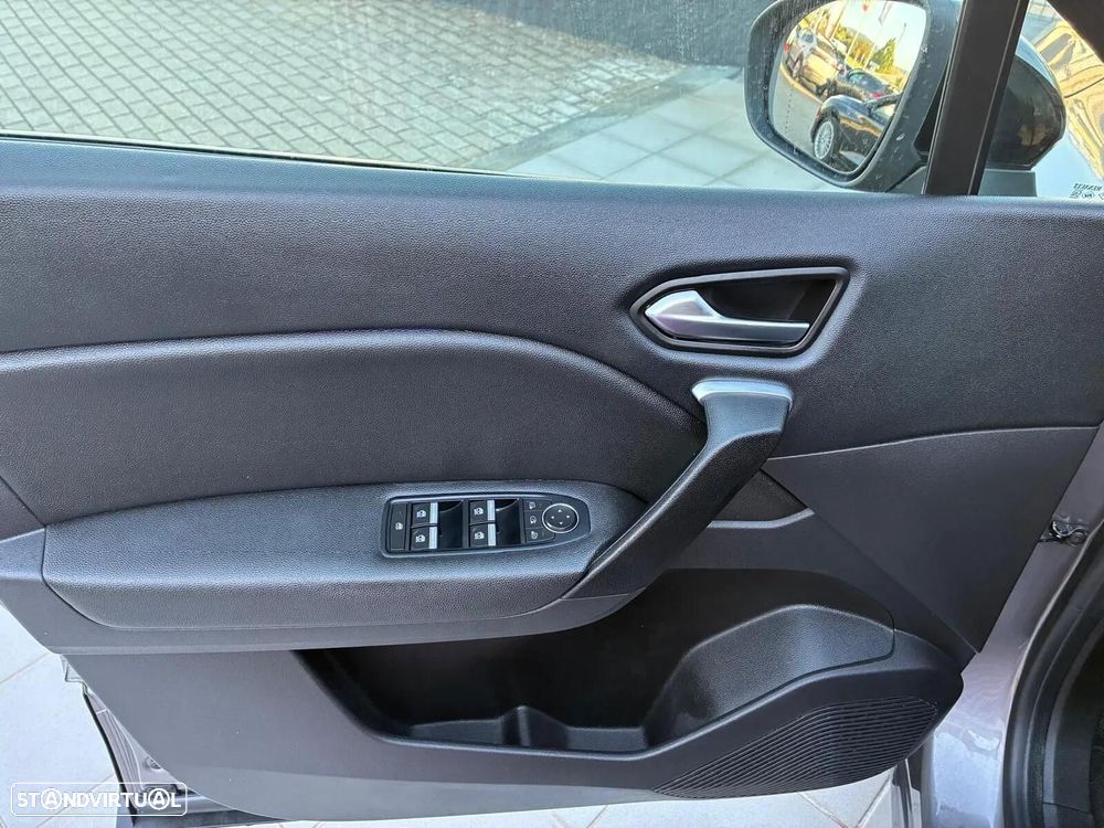 Renault Captur - 12