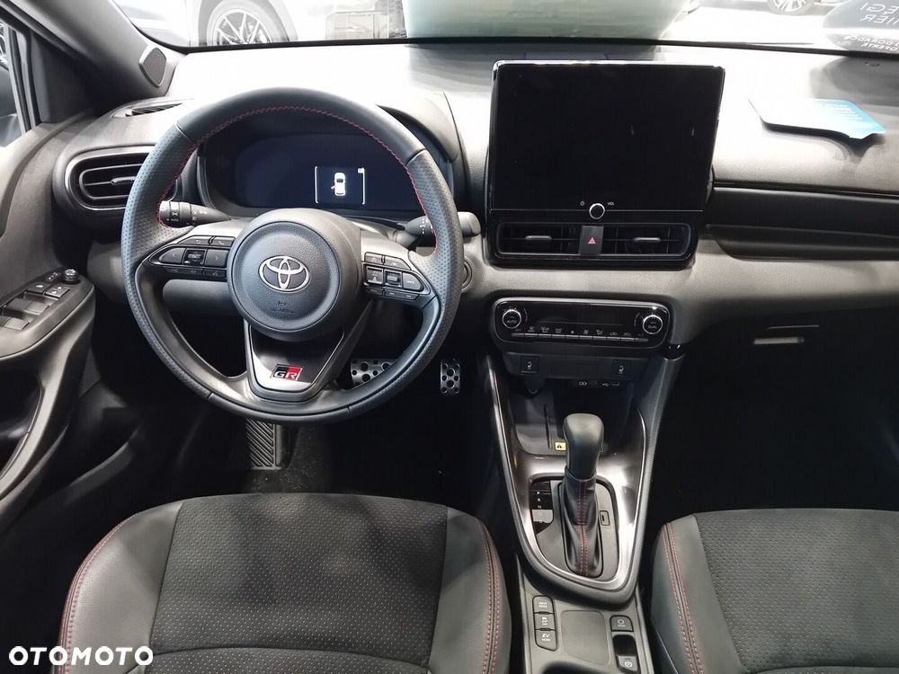 Toyota Yaris - 14
