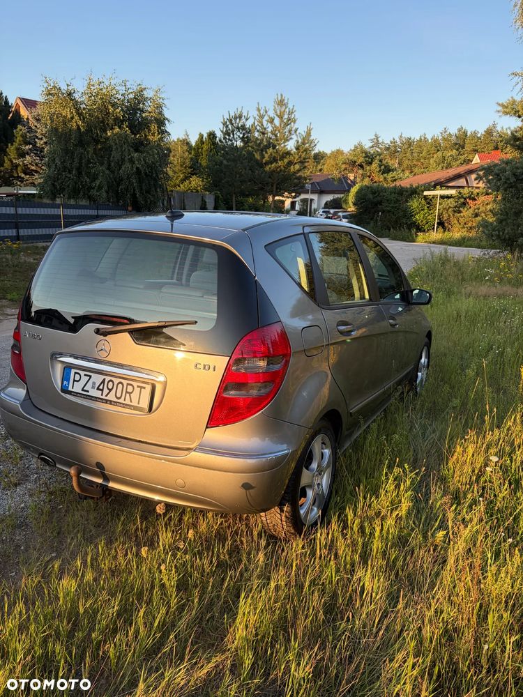 Mercedes-Benz Klasa A 180 CDI Autotronic Avantgarde - 9