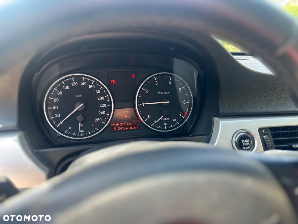 BMW Seria 3 318i - 8