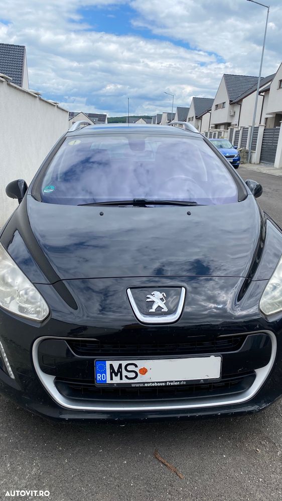 Peugeot 308 1.6HDi Confort Pack - 2