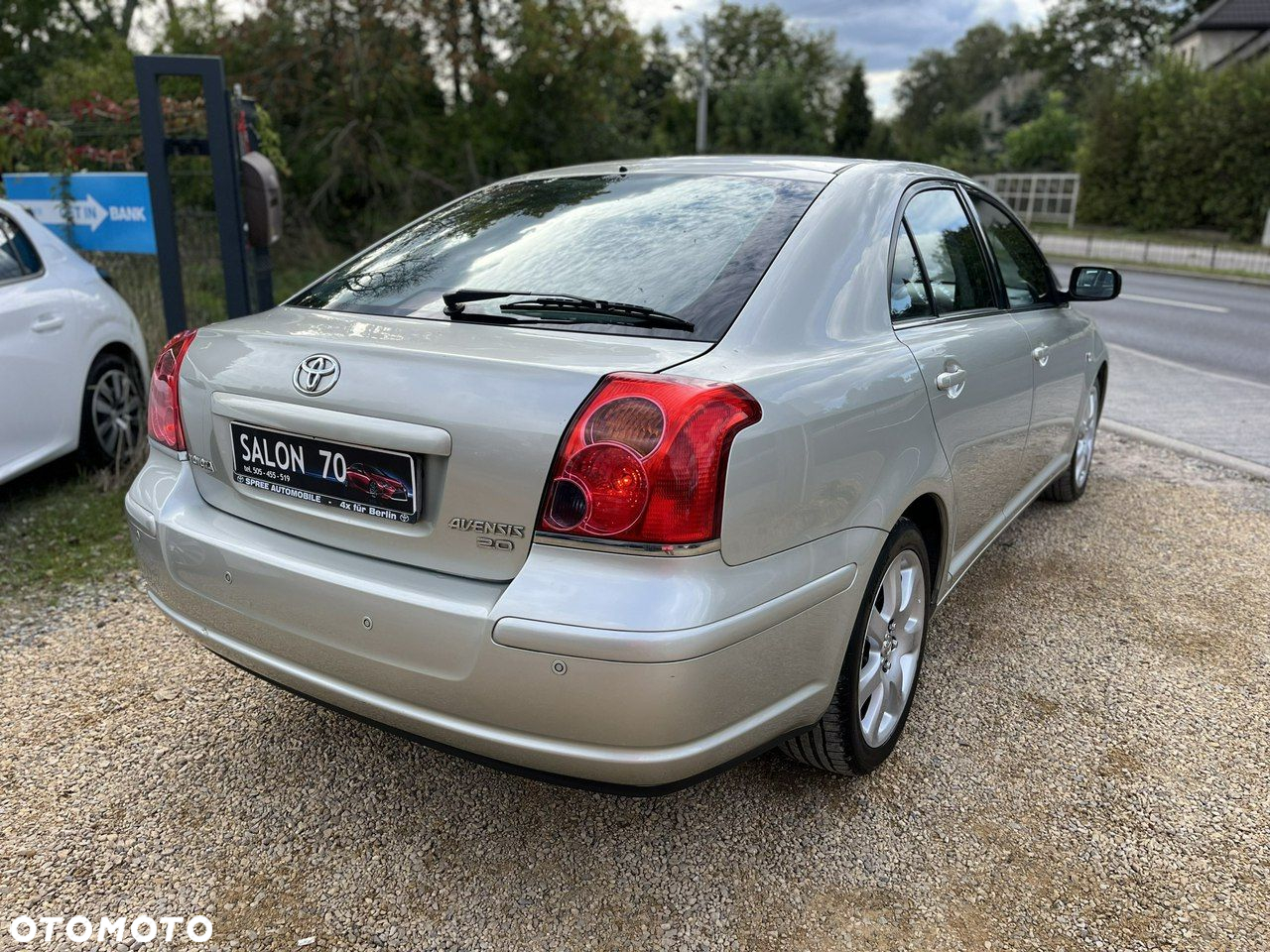 Toyota Avensis - 8