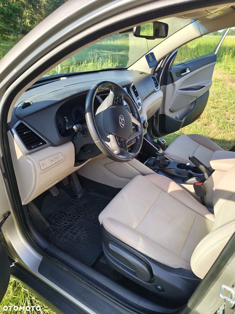 Hyundai Tucson 1.7 CRDI BlueDrive Comfort 2WD - 13