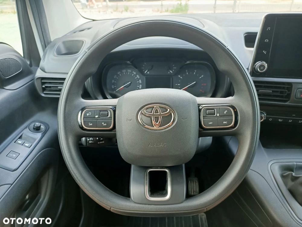 Toyota Proace City Van - 14