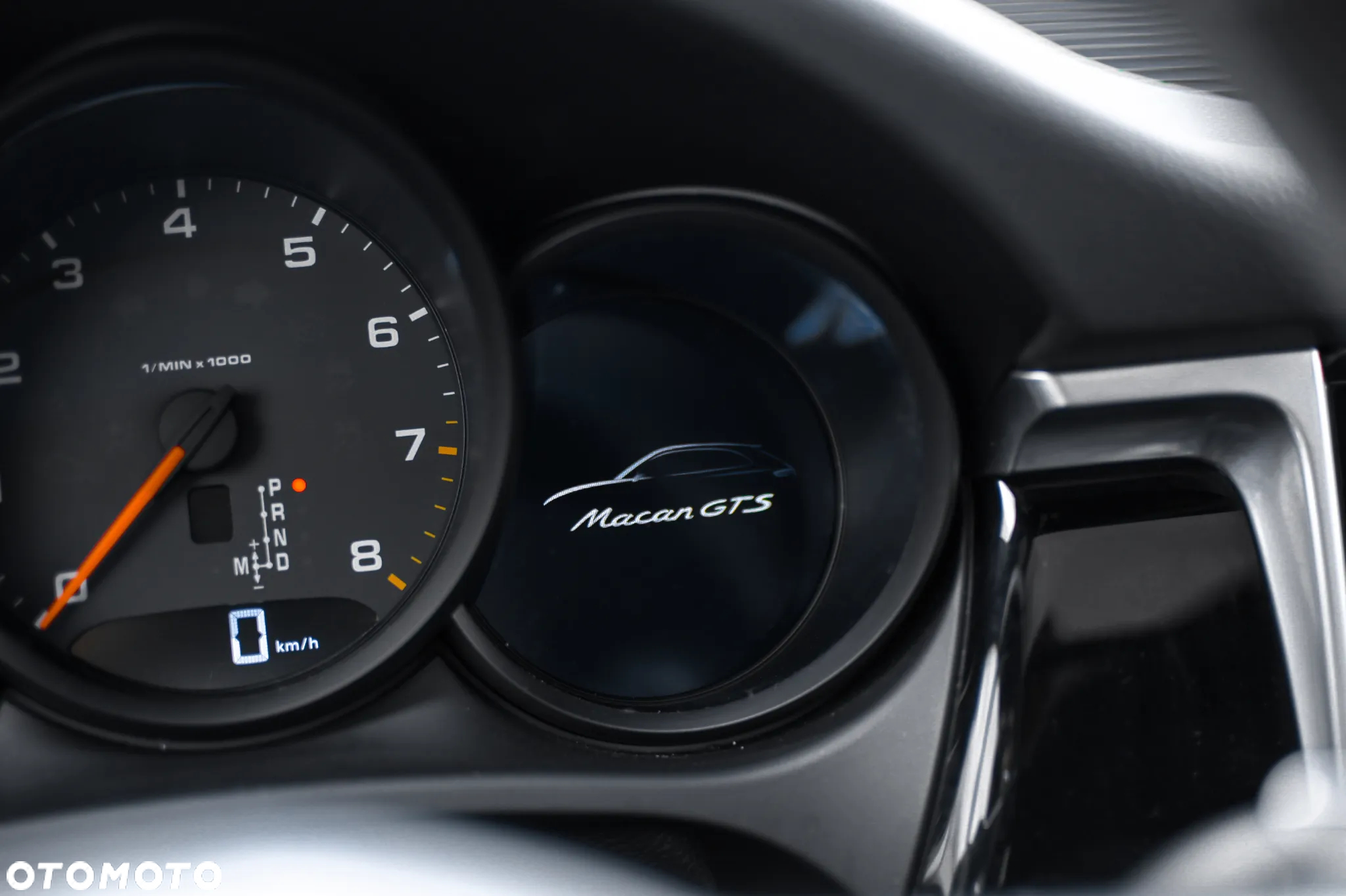 Porsche Macan Standard - 12