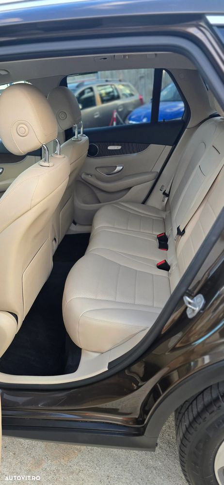 Mercedes-Benz GLC 250 d 4MATIC - 6