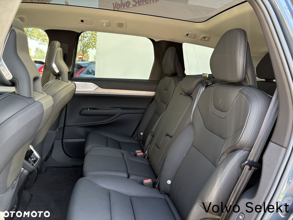 Volvo EX90 - 22