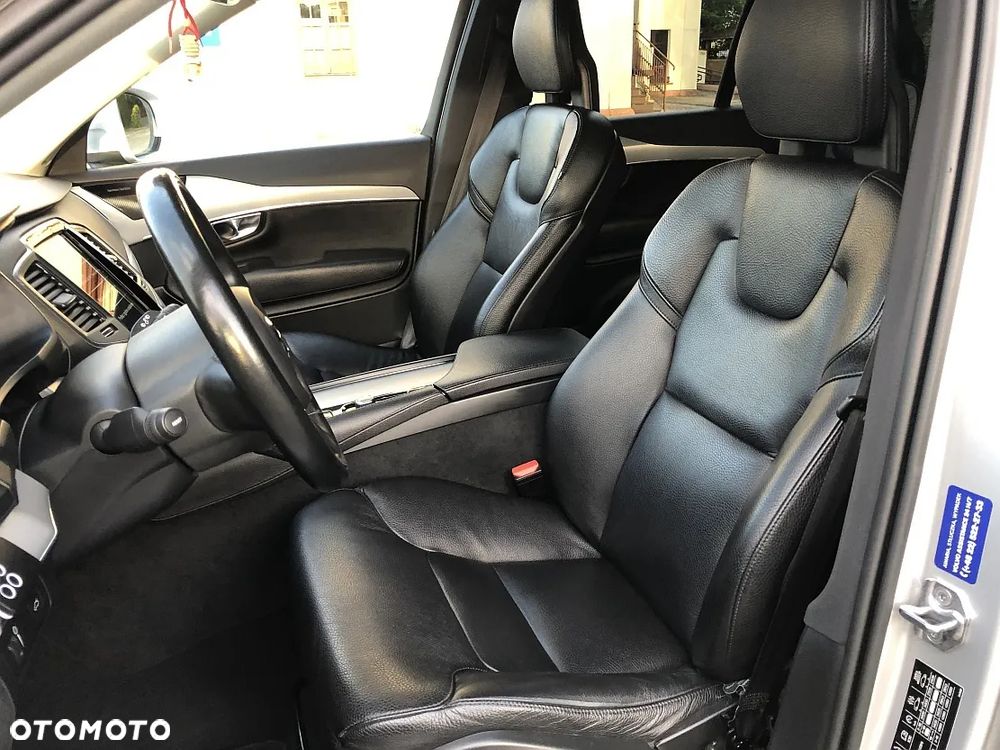 Volvo XC 90 B5 D AWD Momentum 7os - 9