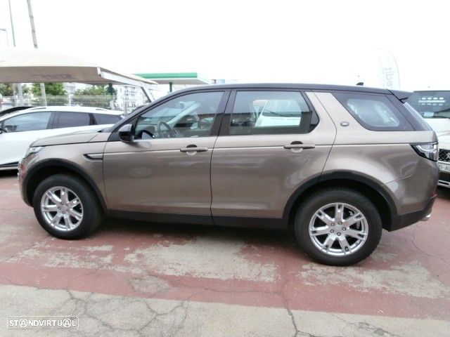 Land Rover Discovery Sport TD4 SE - 9