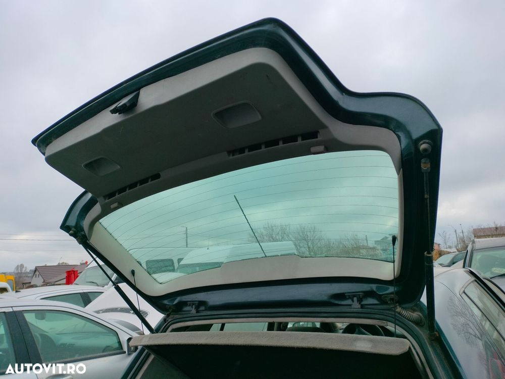 Dezmembrari  VW GOLF 4  1997  > 2006 1.6 Benzina - 8