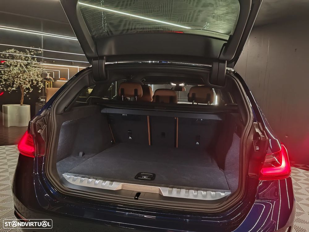 BMW 320 e Line Luxury Auto - 28