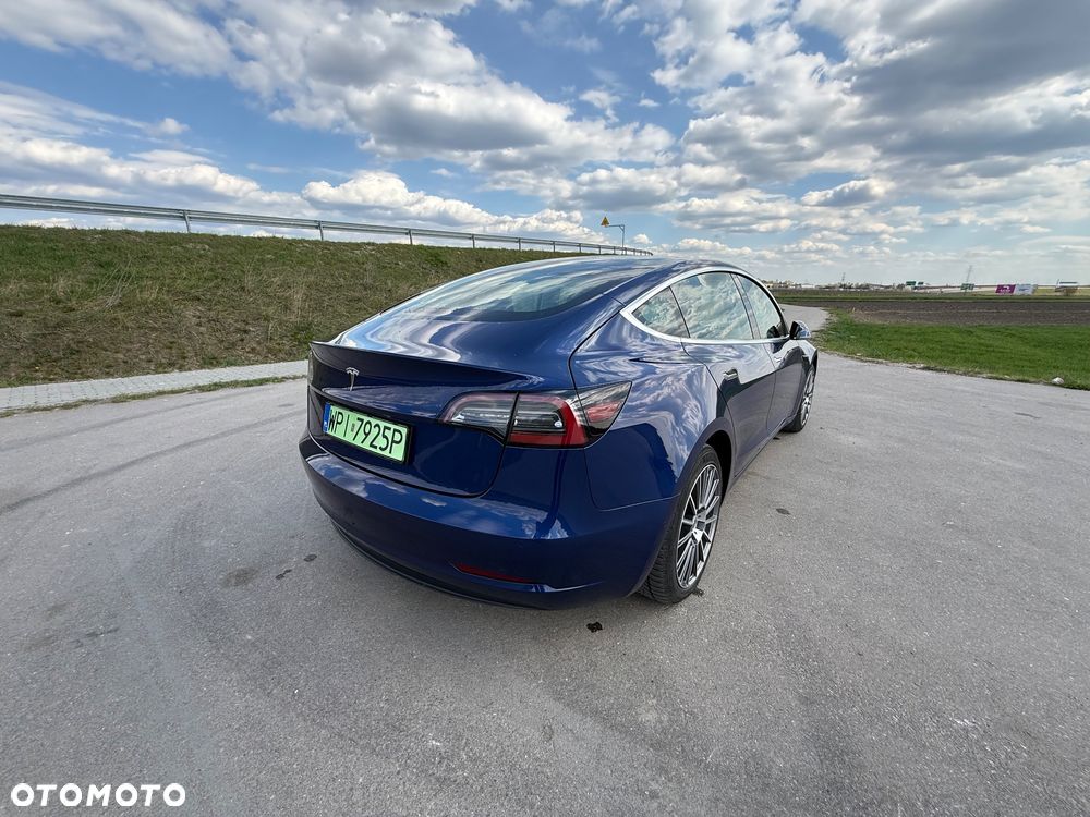Tesla Model 3 Standard Range Plus - 12
