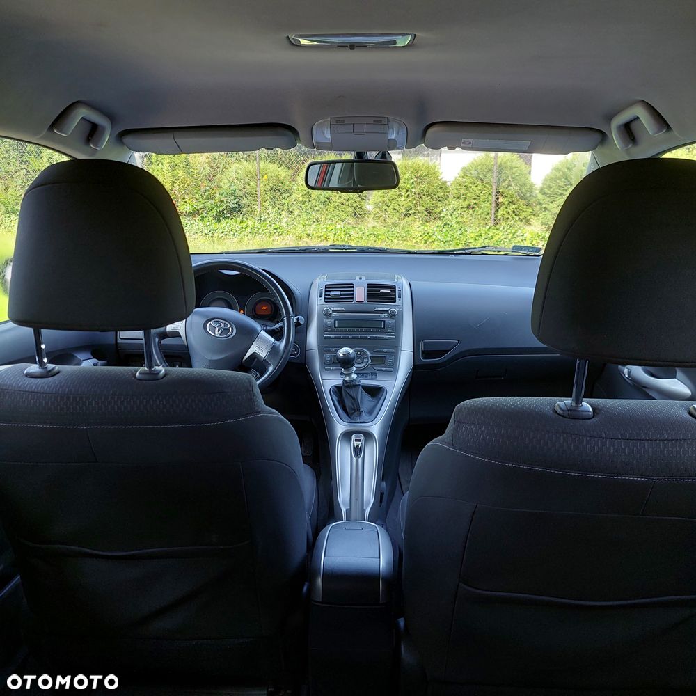 Toyota Auris 2.2 D-4D D-CAT - 7