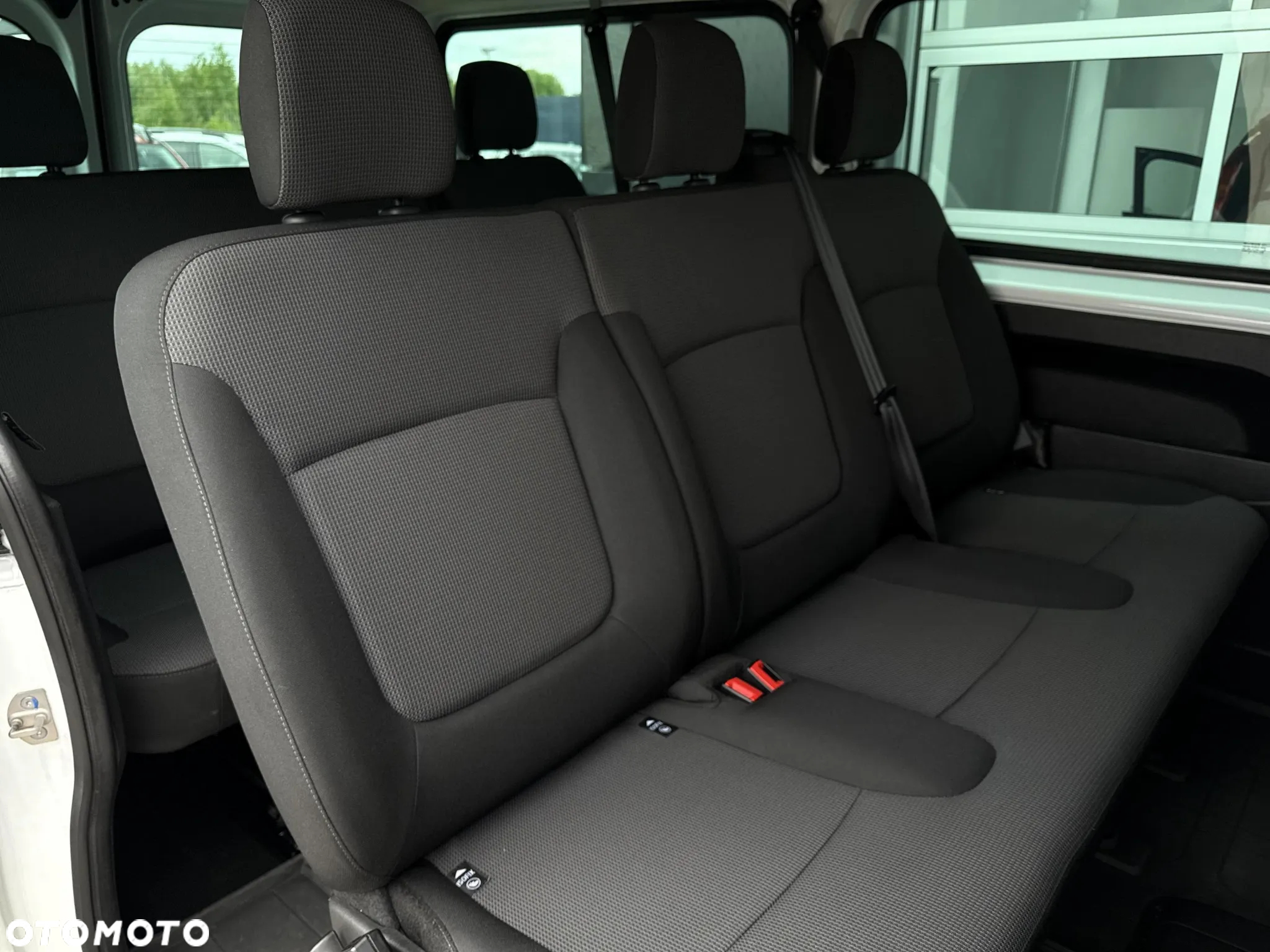 Renault Trafic Kombi 2.0 Blue dCi L2 Equilibre - 12