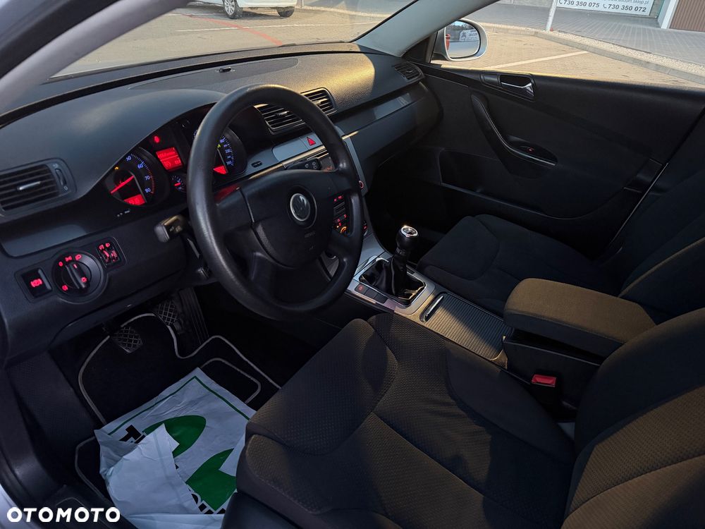 Volkswagen Passat - 8