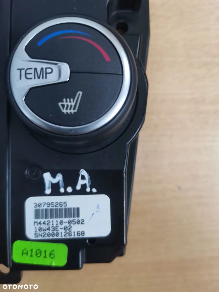 Panel klimy nawiewu radia Volvo S60 V60 30795265 - 3