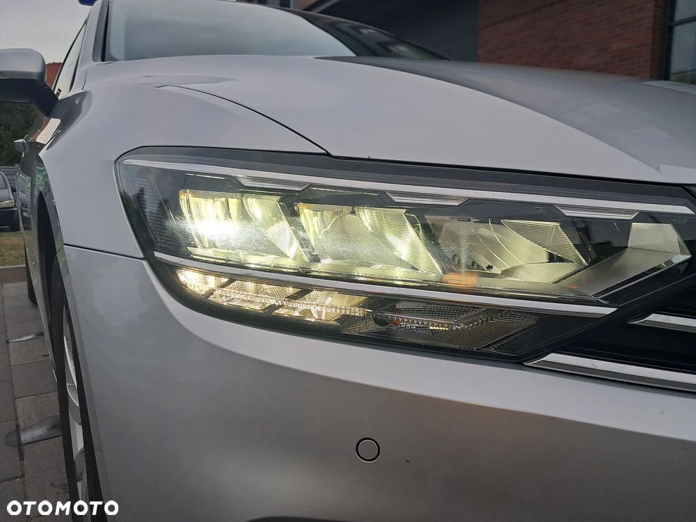 Volkswagen Passat 1.5 TSI EVO Essence DSG - 24