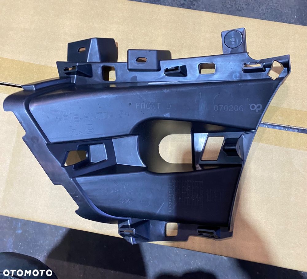 RENAULT Captur 2 II NOWA ! ORYGINALNA !  prawa KRATKA ZDERZAKA przedniego KRATKA W ZDERZAK  zaślepka przedni przód prawy ZAŚLEPKA wlot kierownica kanał owiewka powietrza prawy ramka osłona ślizg zderzaka mocowanie ramka Kaptur hybryda 628208507R - 2
