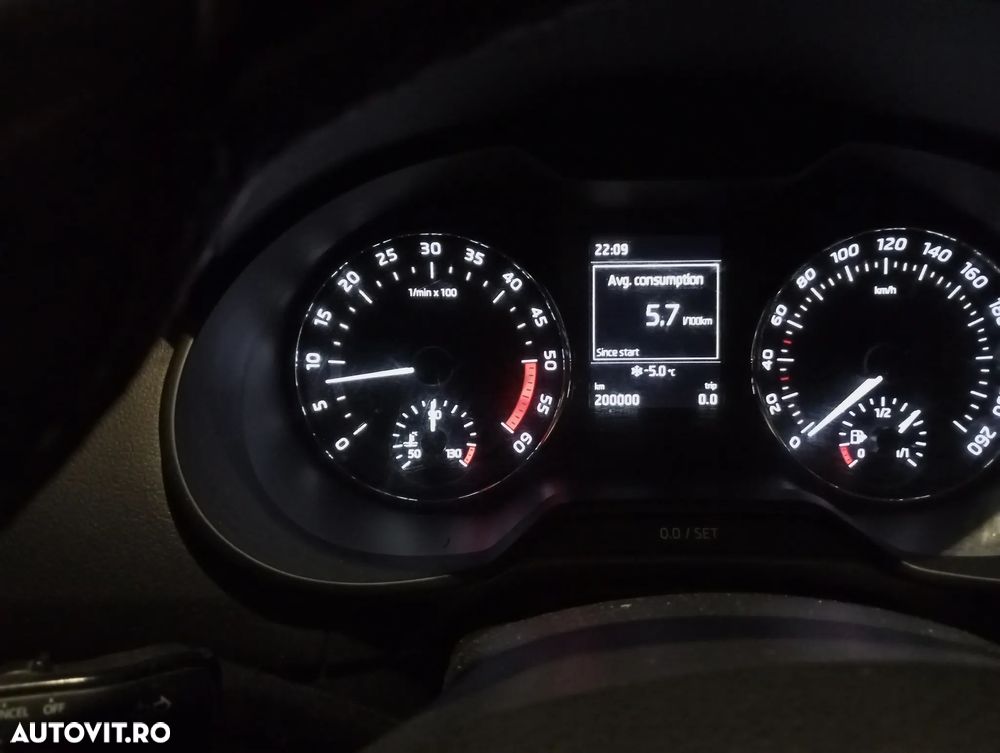 Skoda Octavia 2.0 TDI (Green tec) 4x4 Scout - 5