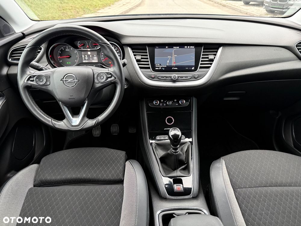 Opel Grandland X 1.2 Start/Stop Business Elegance - 5