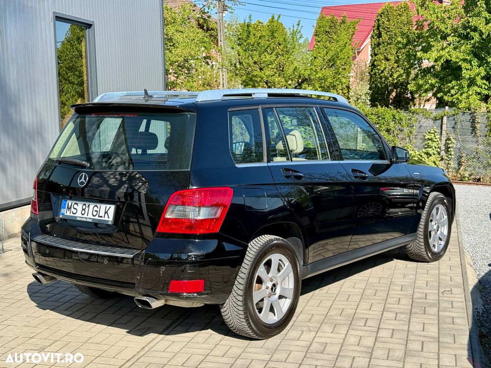 Mercedes-Benz GLK 220 CDI (BlueEFFICIENCY) - 2