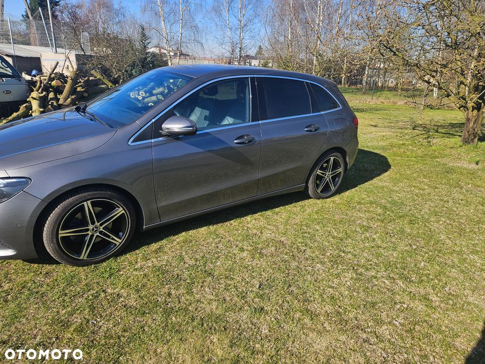 Mercedes-Benz Klasa B 180 d Progressive 8G-DCT - 19