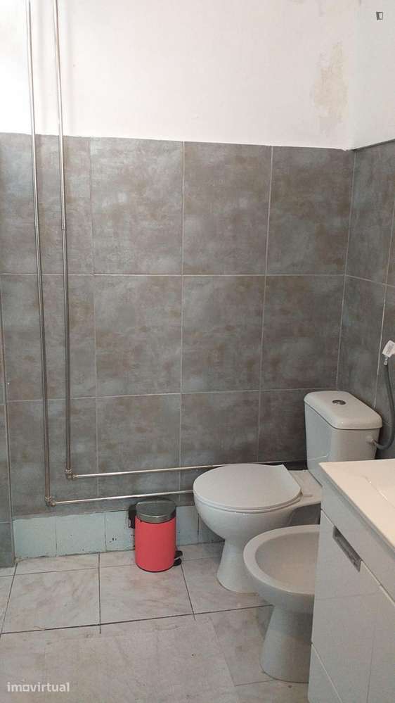Quarto - localizado em Arroios Lisbon - Grande imagem: 5/13