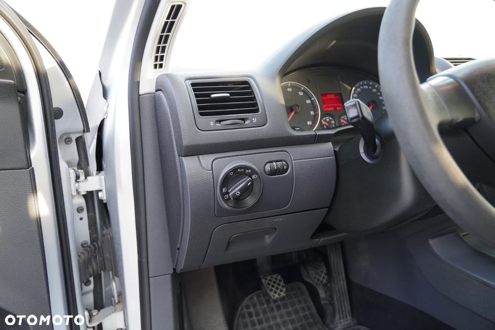 Volkswagen Golf 1.6 Edition - 24