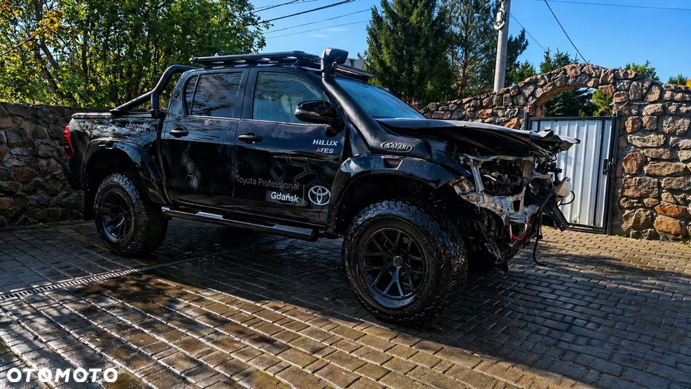 Toyota Hilux 2.8 D-4D Double Cab Invincible 4x4 - 4