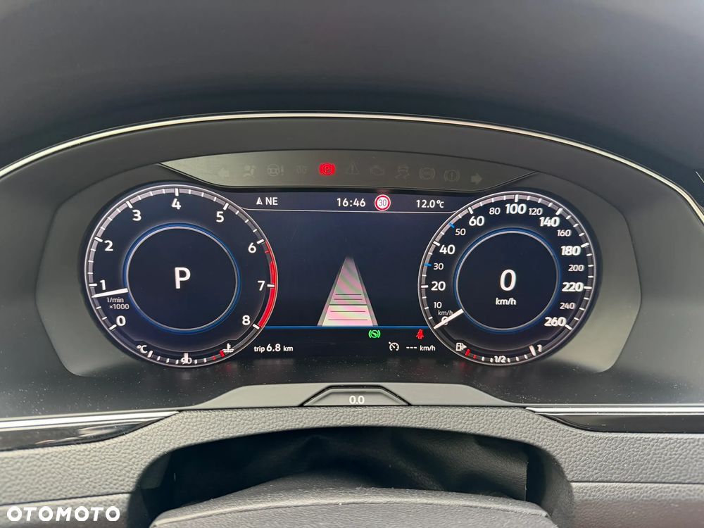 Volkswagen Passat 1.8 TSI BMT Highline DSG - 37