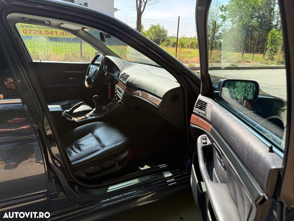 BMW Seria 5 520d Touring - 6