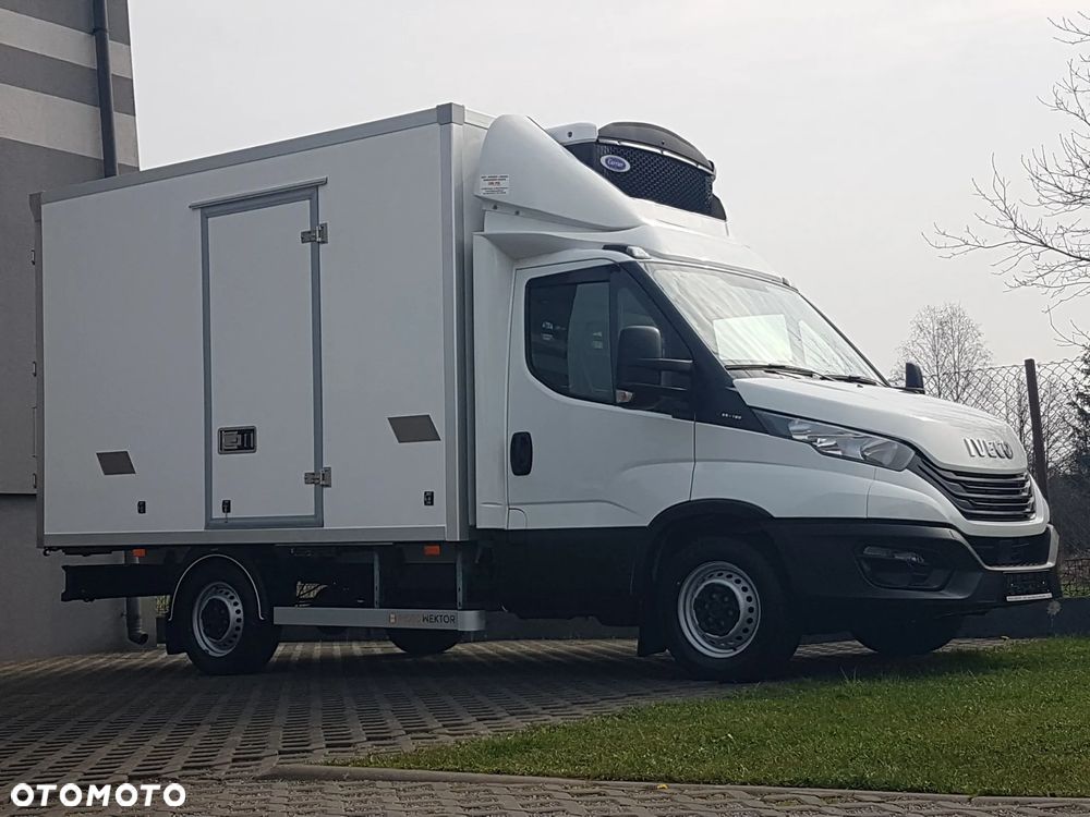 Iveco DAILY 35S16 CHŁODNIA 6EP MROŹNIA IZOTERMA GRZANIE AGREGAT CARRIER XARIOS 5 ZASILANIE Z SILNIKA + ELEKTRYCZNE - 30