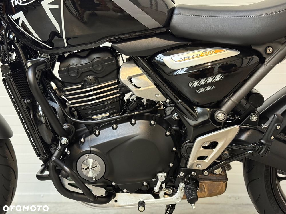 Triumph Inny - 30