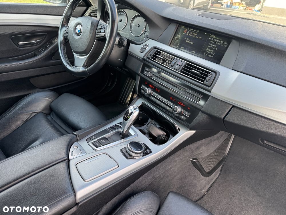 BMW Seria 5 520d - 27