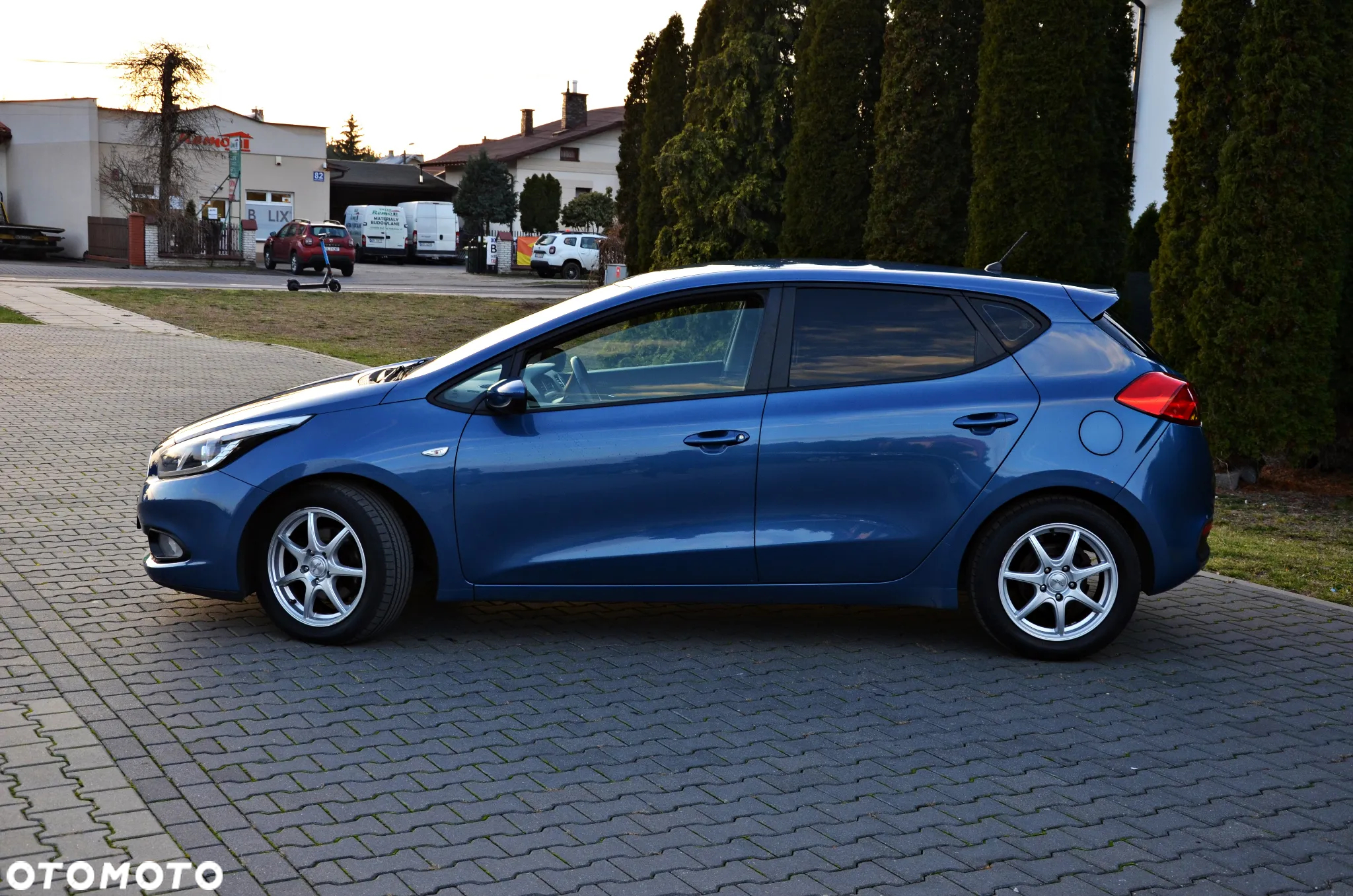 Kia Ceed - 16