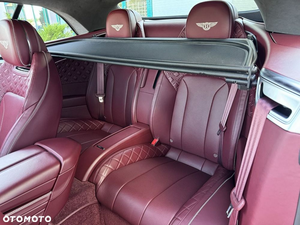Bentley Continental GT V8 - 27