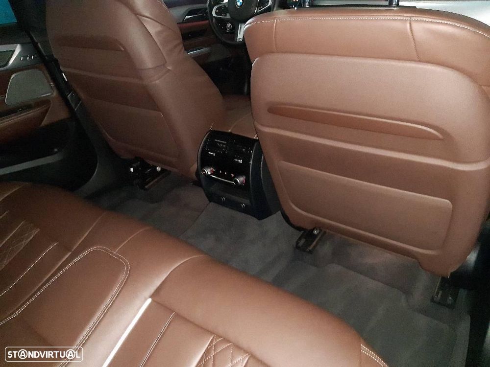 BMW 630 Gran Turismo d Pack M - 38