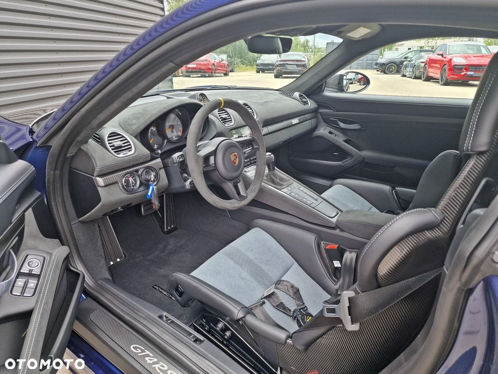 Porsche 718 Cayman - 8