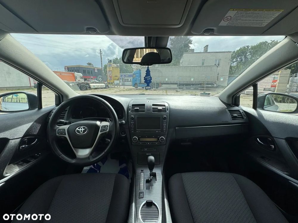 Toyota Avensis 2.0 Sol plus EU5 MS - 12