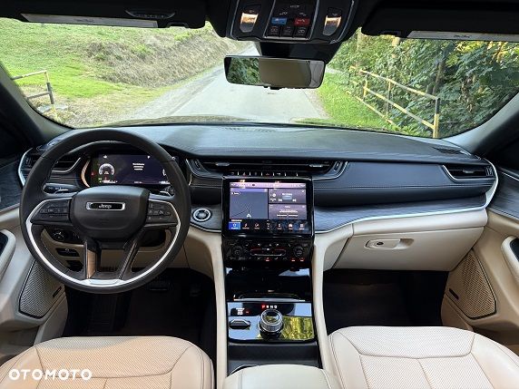 Jeep Grand Cherokee - 9