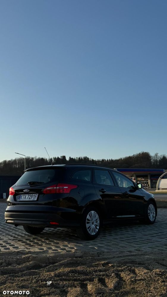 Ford Focus 1.5 TDCi Trend Sport - 4