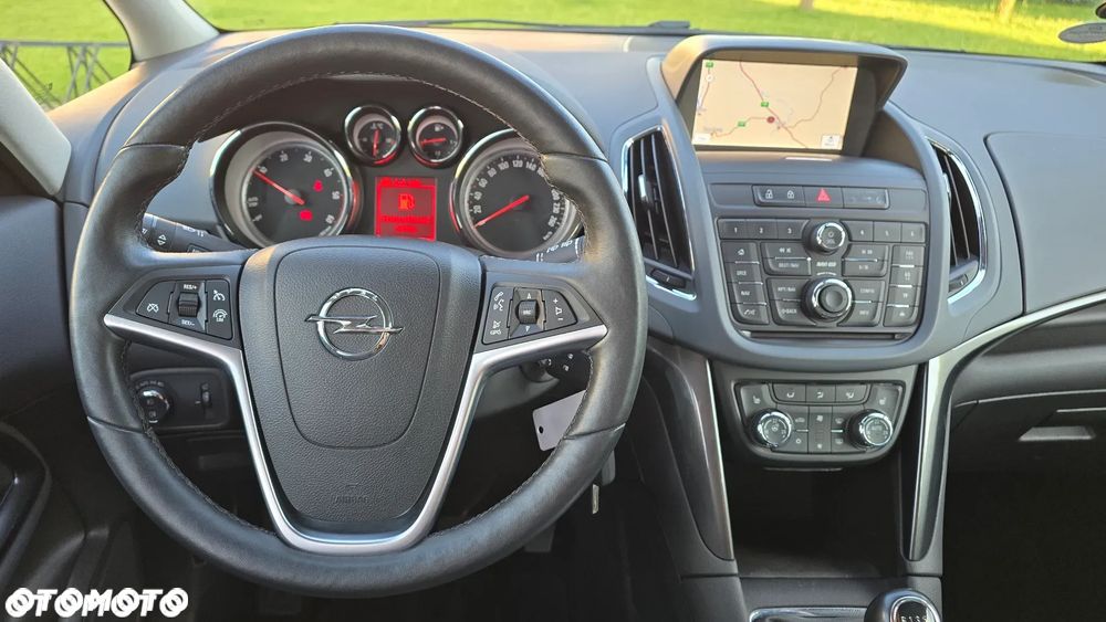 Opel Zafira - 14