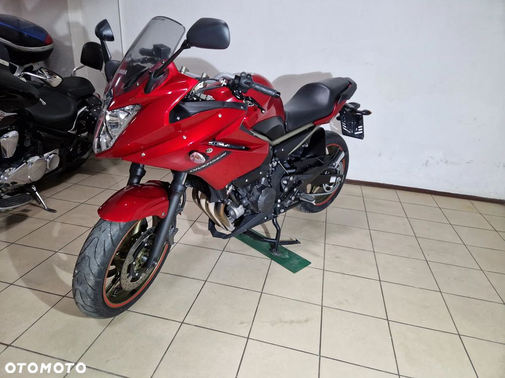 Yamaha XJ - 8