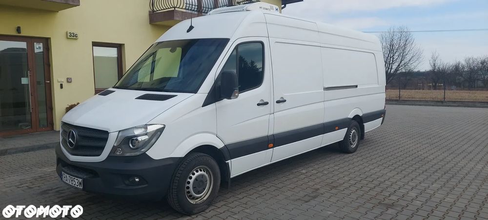 Mercedes-Benz Sprinter - 2