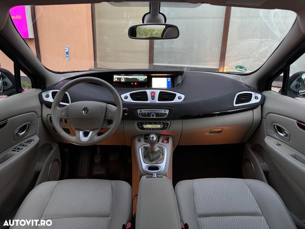 Renault Scenic - 6