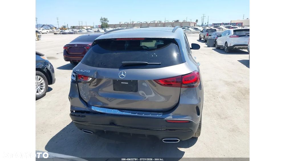 Mercedes-Benz GLA 250 8G-DCT AMG Line - 8