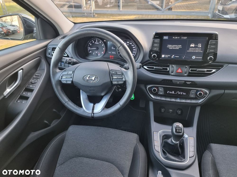 Hyundai i30 1.5 T-GDI 48V Smart - 29