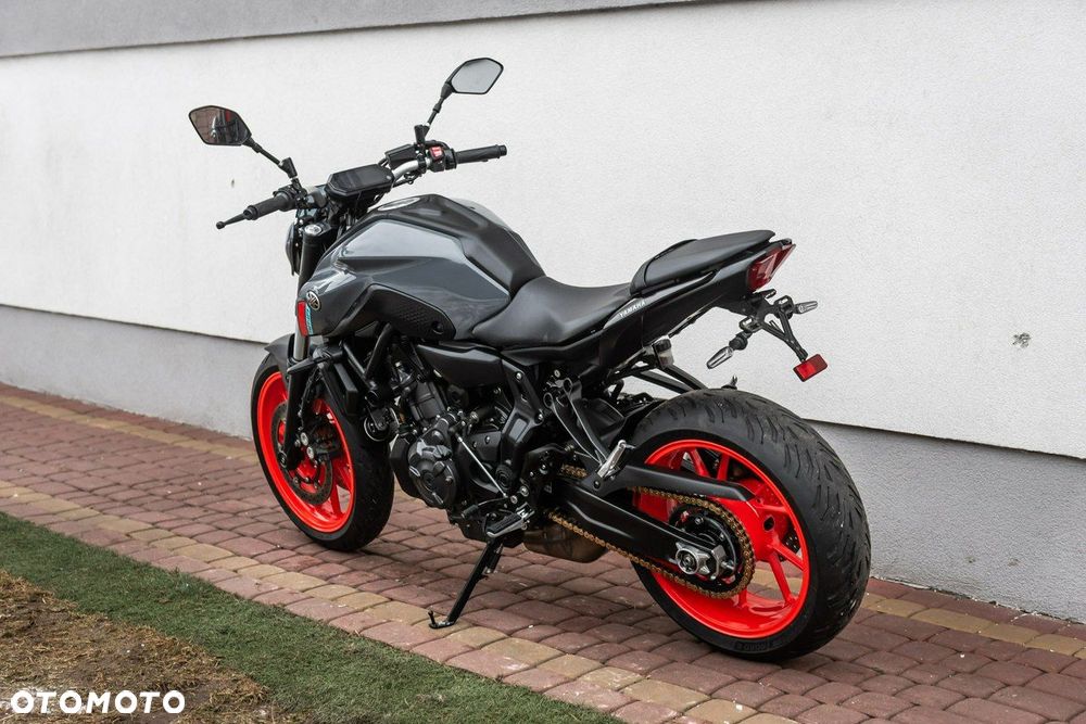 Yamaha MT - 5