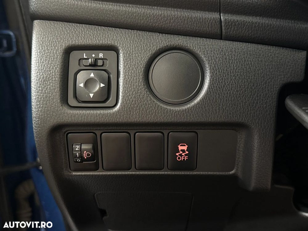 Mitsubishi L200 - 15